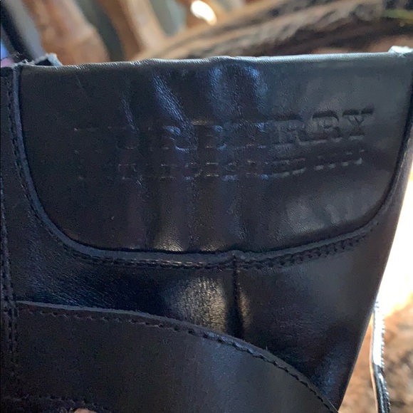 Burberry boots - Picture 8 of 12